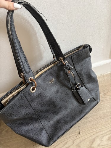 Guess black monogram large - black,