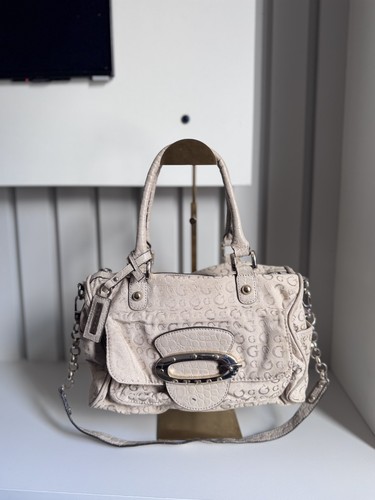 Vintage guess big - vintage, ‘g’