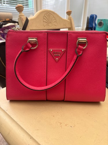 Guess pink croc - guess, embossed