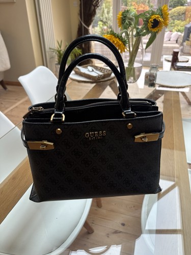 Guess zadie logo - guess, girlfriend